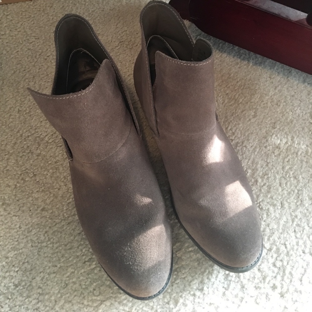 New ME TOO booties